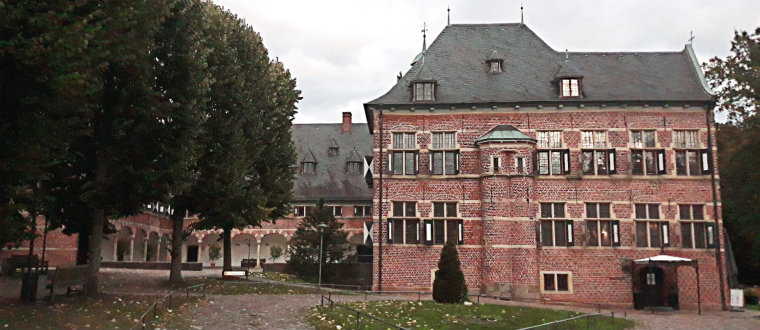 Замок Райнбек