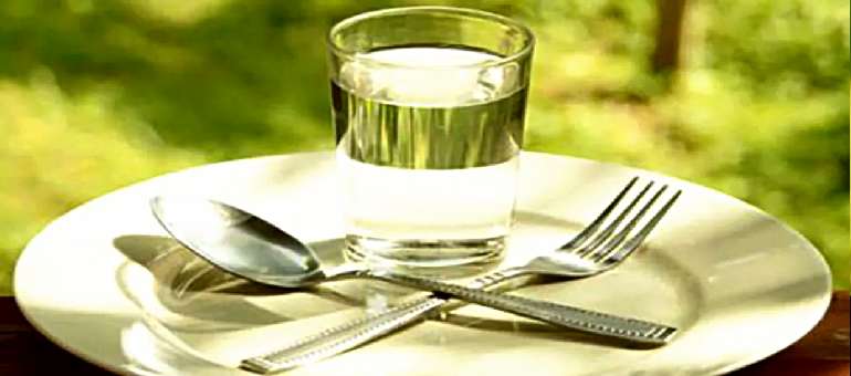 стакан воды при водном голодании